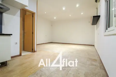 Estudio en Carrer de la Churruca