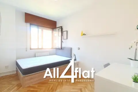 Habitación en calle de Herencia