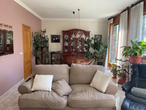 Casa de 5 habitacions en venda a Canillo · 4 de 60
