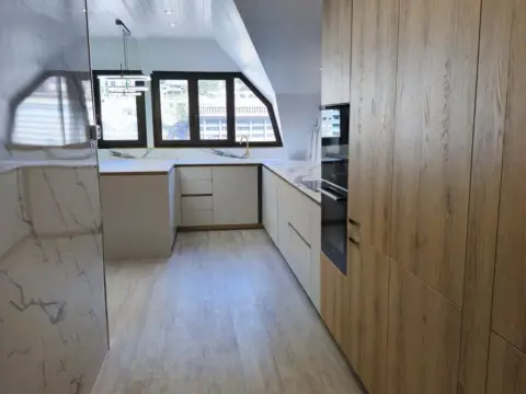 Àtic de 3 habitacions en venda a Andorra la Vella · 28 de 60
