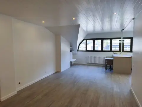 Àtic de 3 habitacions en venda a Andorra la Vella · 34 de 60