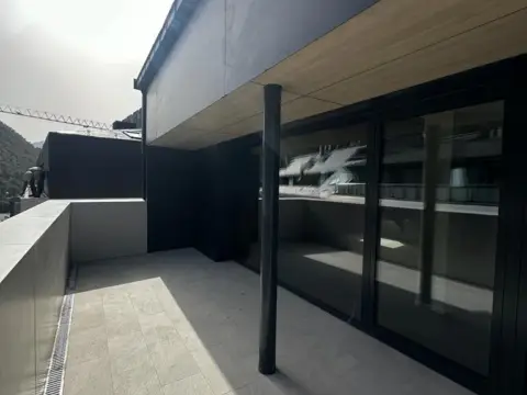 3-bedroom penthouse for rent in Escaldes-Engordany · 4 of 5