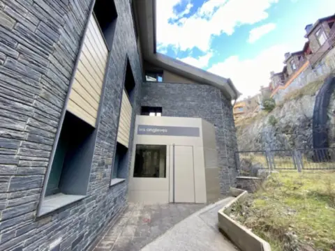 3-bedroom flat for sale in Ordino · 49 of 57