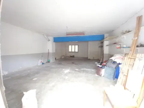 Local comercial en Zona Borras