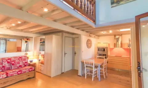 Casa unifamiliar en calle Rosiers, nº 7