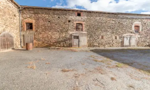 Edificio en Sainte-Léocadie