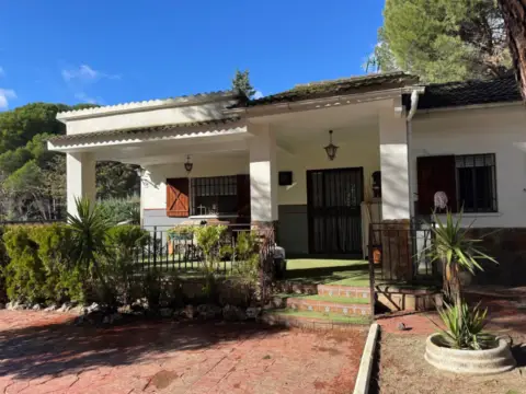 Piso en calle Urba, Parque El Romillo