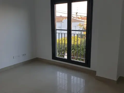 Piso en calle del Postillón