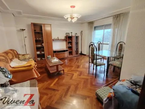 Piso en La Hiniesta-Peña Trevinca-Siglo XXI