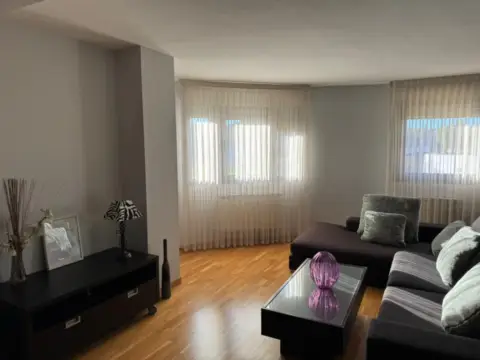 Piso en La Pantoja-Las Viñas