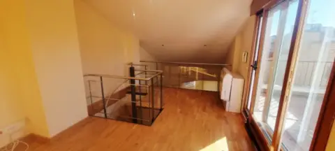 Ático en calle de la Cadena