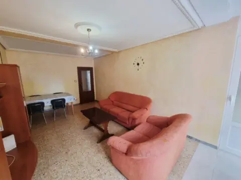 Piso en calle de Tarragona