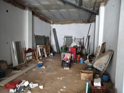 Local comercial en calle Baja