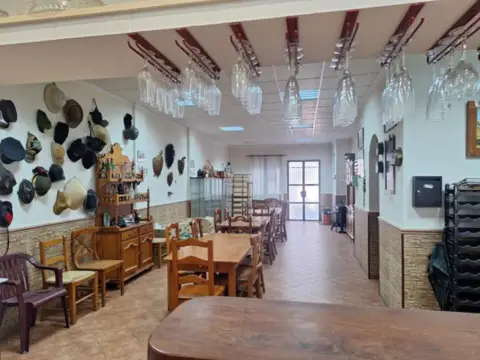 Local comercial en calle del Doctor Delgado Carrasco