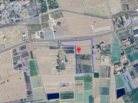 Terreno en calle Maitino