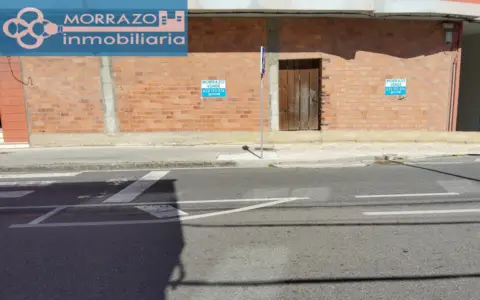Local comercial en Avenida de Cangas