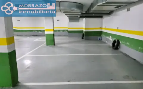 Garaje en calle de Johan Carballeira, 4