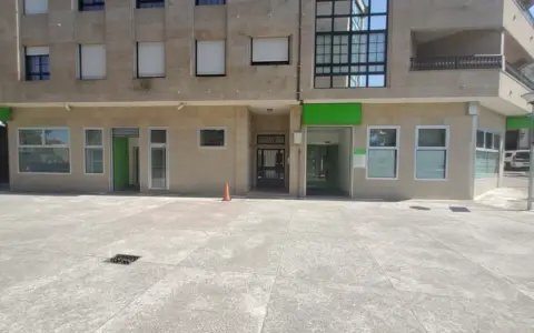 Local comercial en calle de Matilde Bares