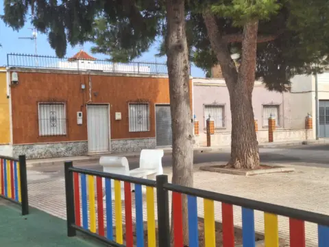 Chalet adosado en Los Dolores-Los Gabatos-Hispanoamérica