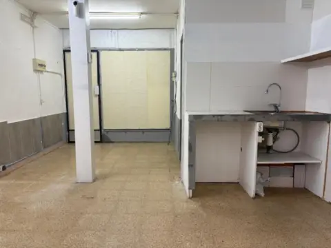 Local comercial en Carrer de Peguera