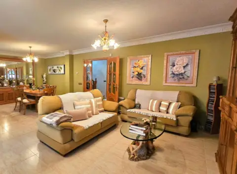 Chalet pareado en Torrejón de La Calzada