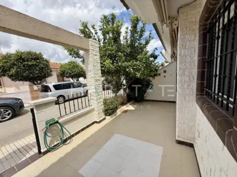 Dúplex en Torre de la Horadada