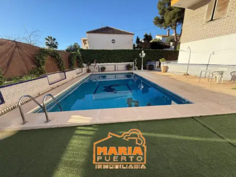 Chalet unifamiliar en Puertosol-El Limonero-El Tomillar