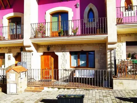 Terraced house in calle San Miguel , nº 16
