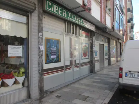 Local comercial en calle de Zubiaurre, 24