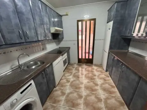 Piso en calle de Cáceres