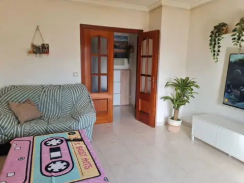 Piso en Avenida del Monseñor Riberi