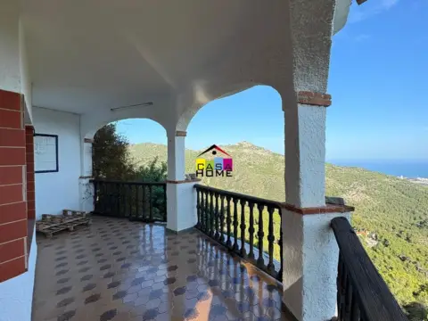 Chalet en Montornés-Las Palmas-El Refugio