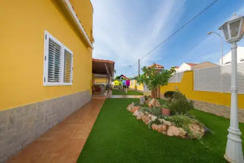 Chalet unifamiliar en Heliópolis-Curva