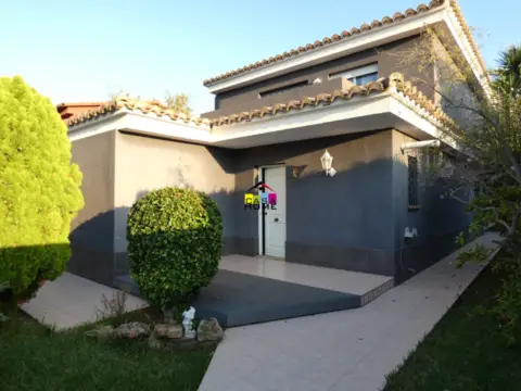 Chalet unifamiliar en Heliópolis-Curva