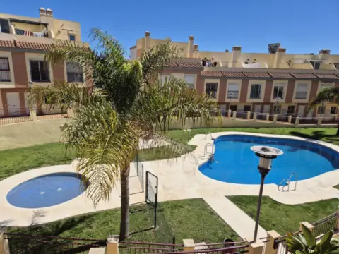 Chalet adosado en calle El Greco