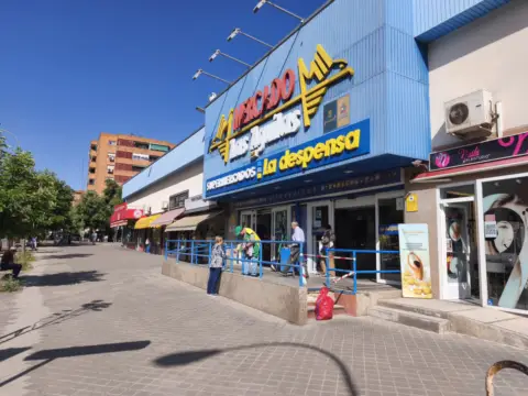 Local comercial en calle de Blas Cabrera, 125