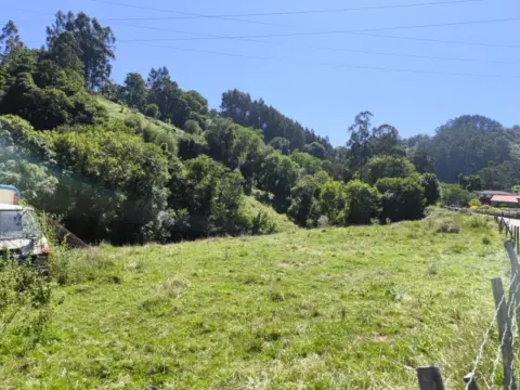 Terreno en calle Juan Debia
