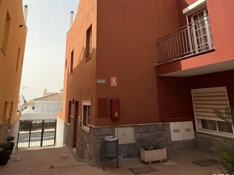 Dúplex en calle de la Laja