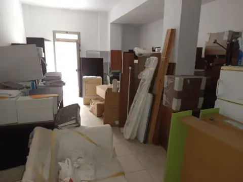 Local comercial en calle Vergara