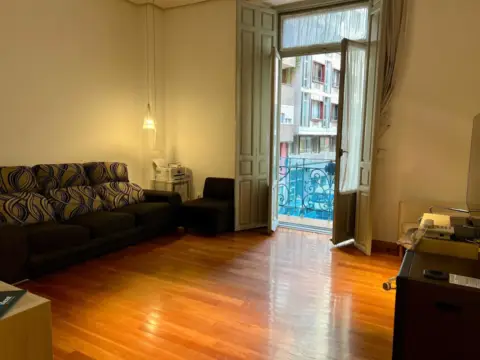 Piso en calle de San Bartolomé