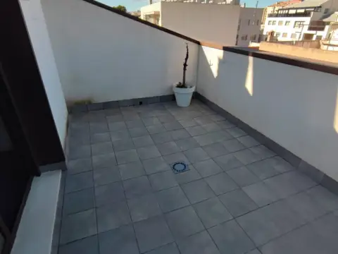 Ático en calle Infanta Elena