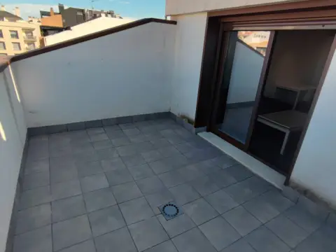 Ático en calle Infanta Elena