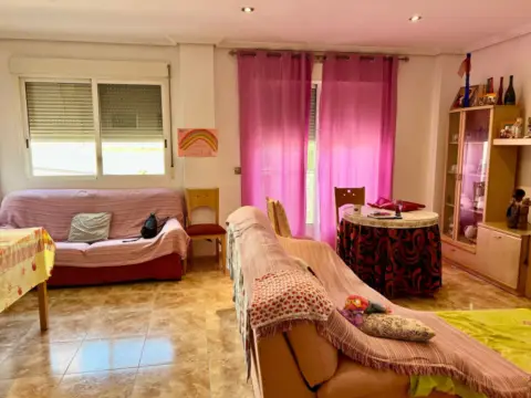 Casa en calle del Poeta Miguel Hernández de Guadalupe de Maciascoque