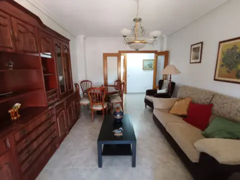 Piso en calle Limonar