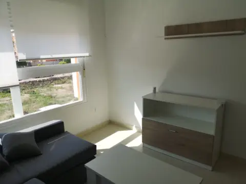 Apartamento en Avenida Patricio Valverde Espín