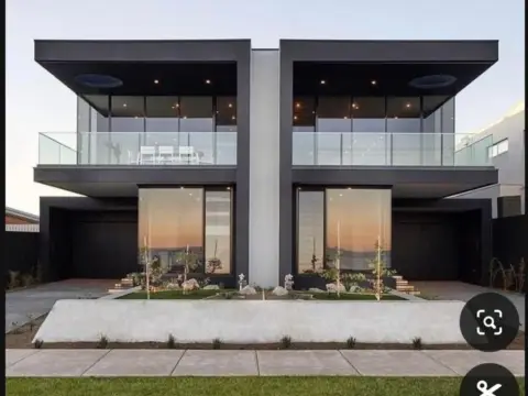 Chalet pareado en Avenida de Villamayor