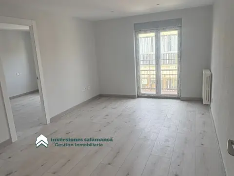 Piso en Paseo de Canalejas