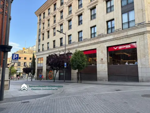 Garaje en Plaza del Poeta Iglesias