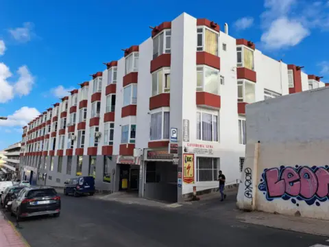 Nave comercial en Avenida de la Unión Europea, 54