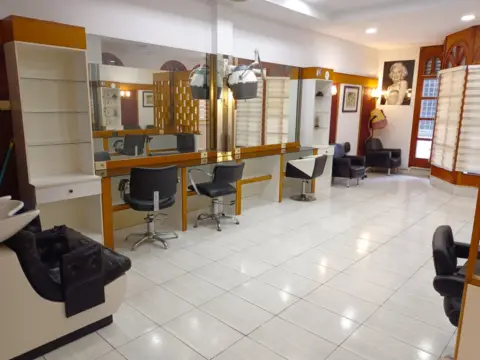 Local comercial en calle de Mugakoa